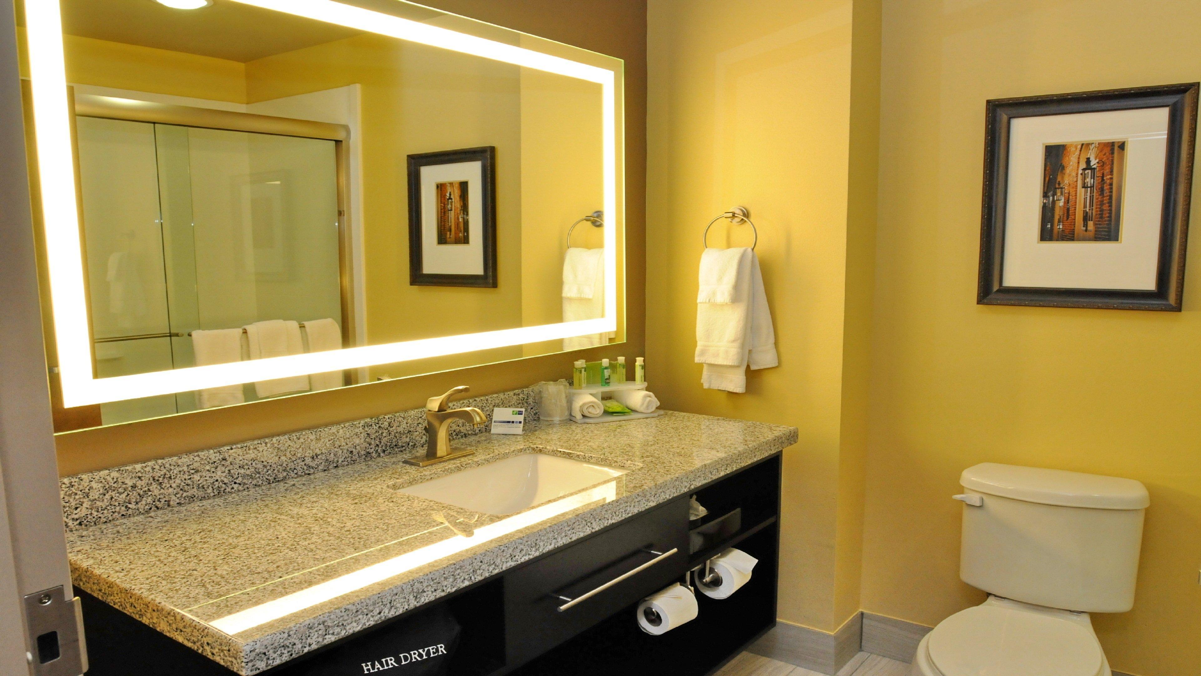 Holiday Inn Express Covington-Madisonville By Ihg Bagian luar foto