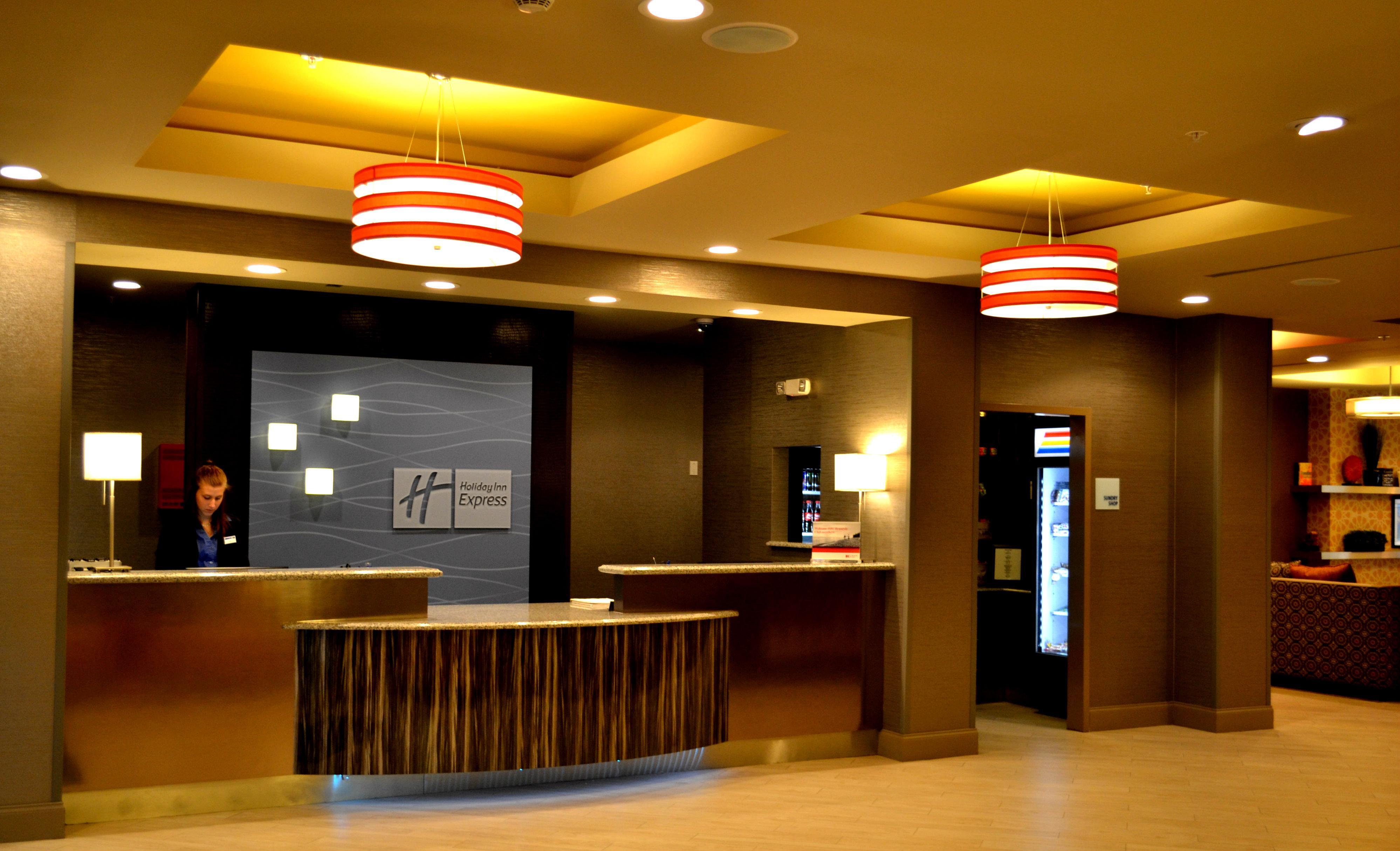 Holiday Inn Express Covington-Madisonville By Ihg Bagian luar foto