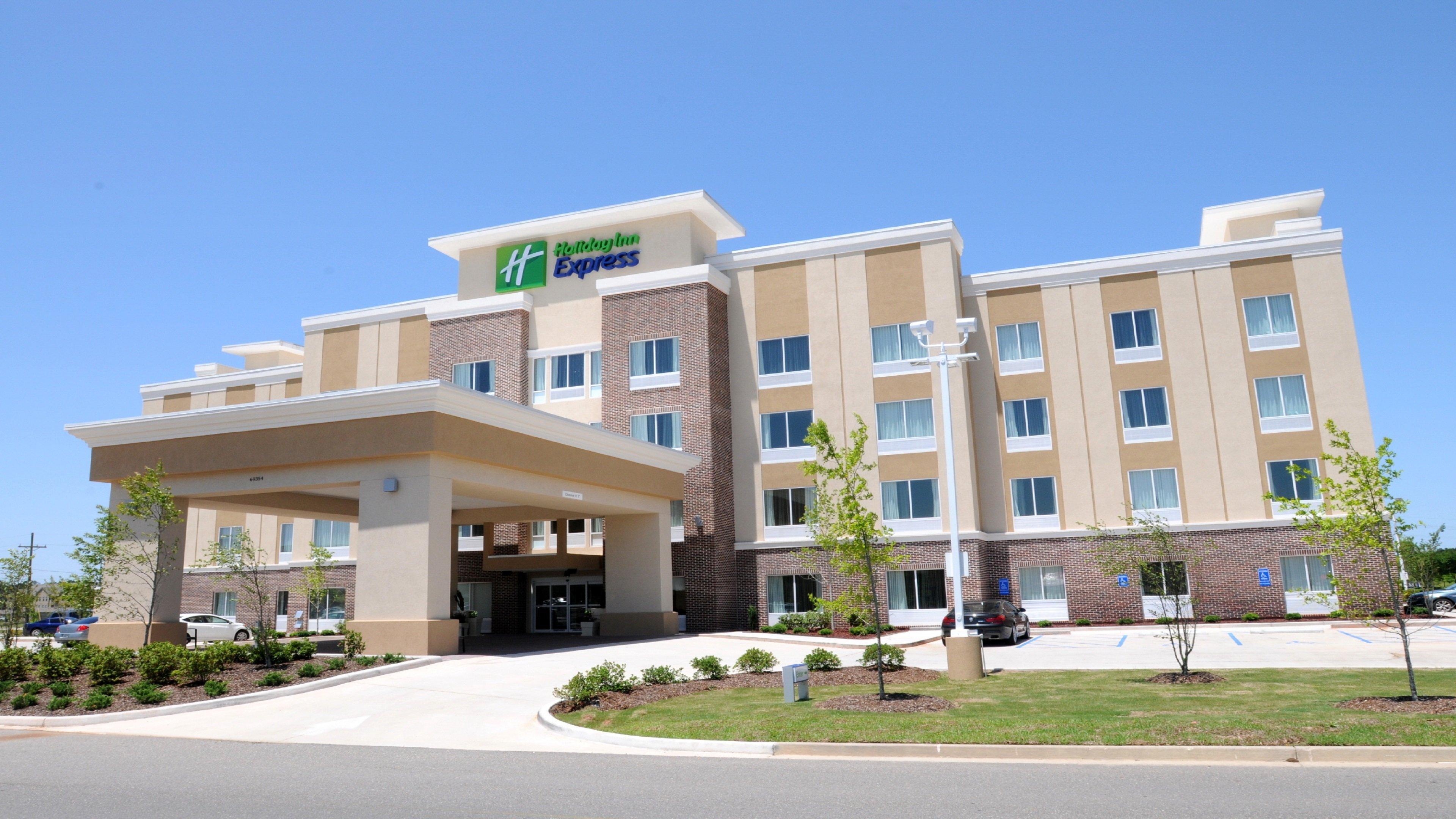 Holiday Inn Express Covington-Madisonville By Ihg Bagian luar foto